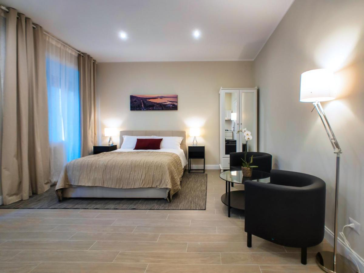 Silia House Napoli Centro Otel Dış mekan fotoğraf